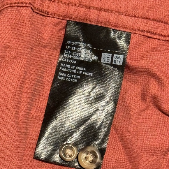 Uniqlo Brick Red🧱 corduroy shirts - Picture 3 of 3